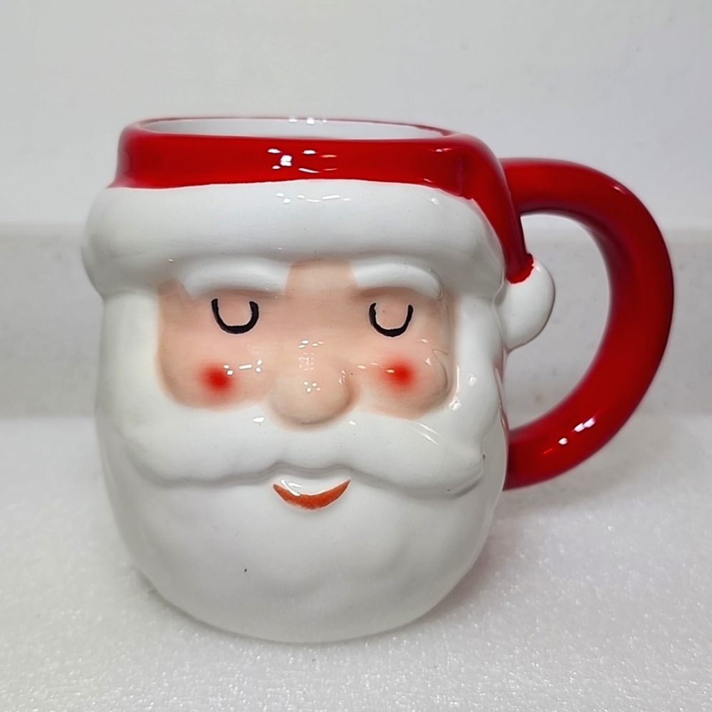 Santa Mug. New. 16oz Microwave and dishwasher safe